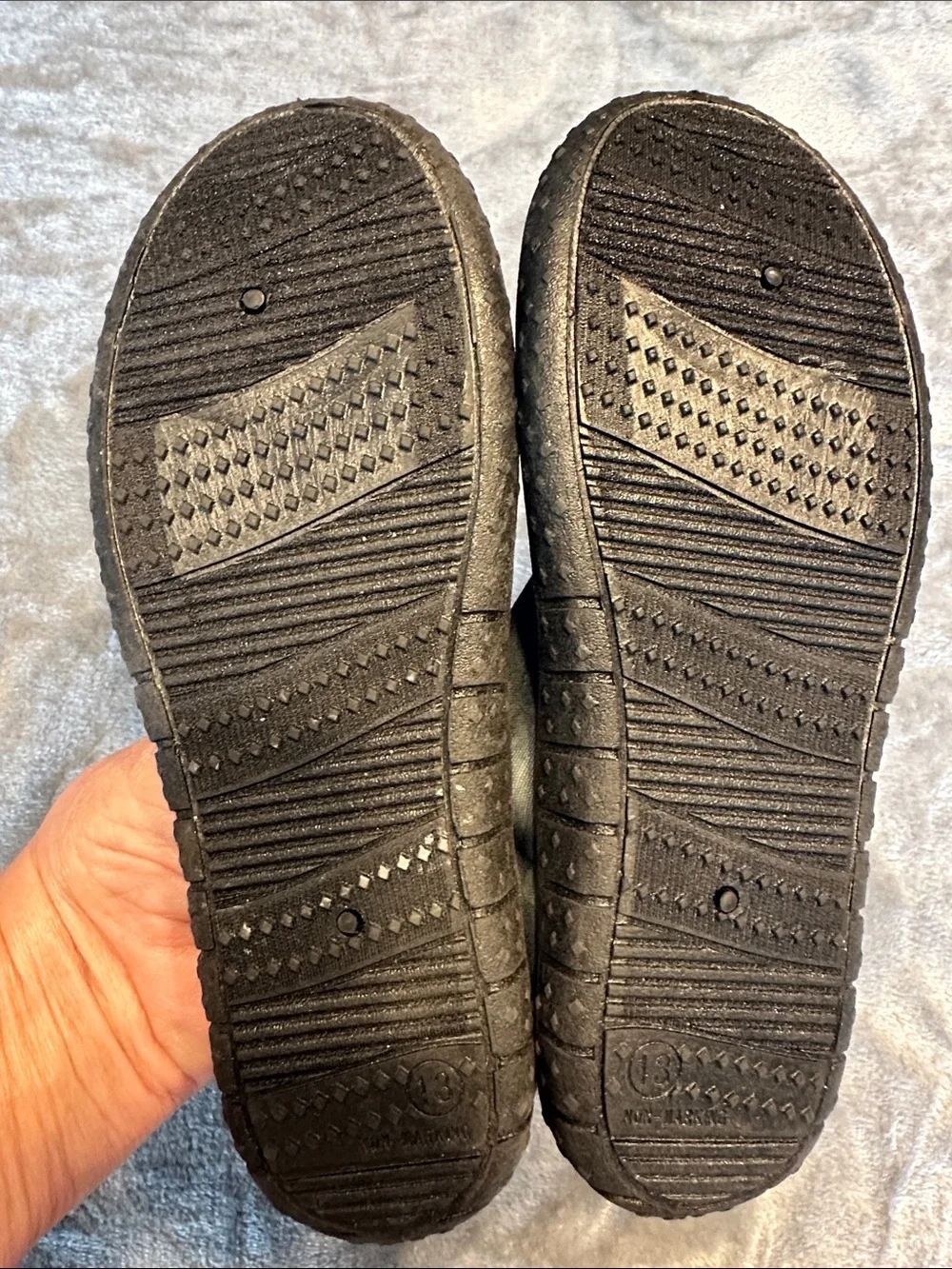 NWTS Cat & Jack Greenish Gray Slip-On Kids Water Shoes Sz 13